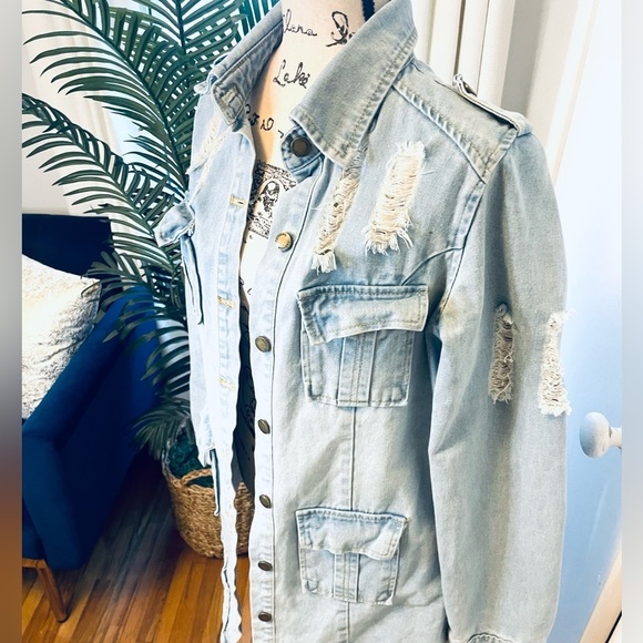 Light Wash Distressed Denim Long Jacket - Picture 4 of 13